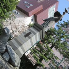 東京の礎を築いた徳川家康の像