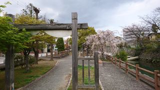 桑名城の城壁がとてもよく見える公園