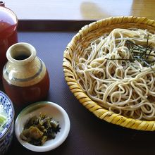 お蕎麦を頂きました。