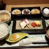 朝食960円