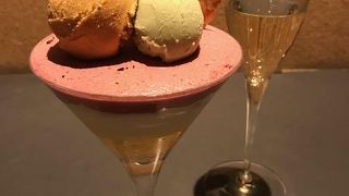 札幌で超有名なシメパフェのお店