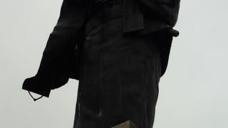 忠臣とみるかっ？考え方によるけどテロリストとみるか・・・