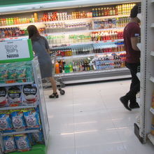 ロビンソン プレイス マニラ