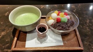 お茶屋でお抹茶