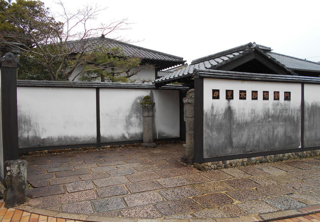 中里太郎右衛門陶房 旅Karatsu 唐津観光協会｜中里太郎右衛門陶房・御茶盌窯記念館