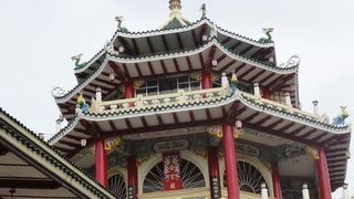 山の上にある寺院