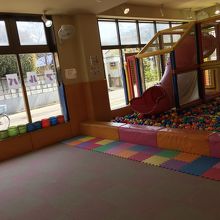 がっつり遊べるキッズスペース