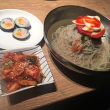 韓国冷麺大盛
