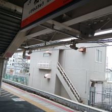 駅ホーム