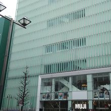 新宿のピカデリー