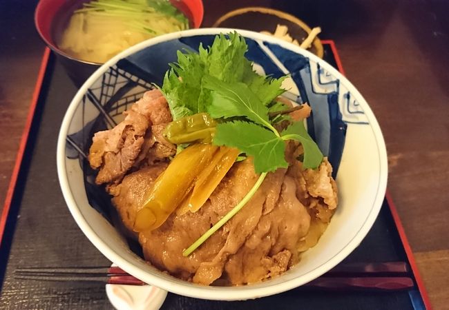 並んでも食べたい牛丼