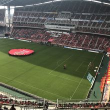 大きなスタジアムです