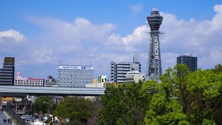 趣が有り、それほど高くない塔