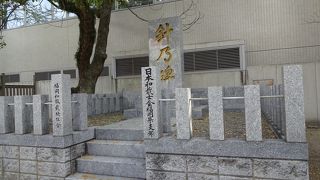 針供養のための碑でしょうね。