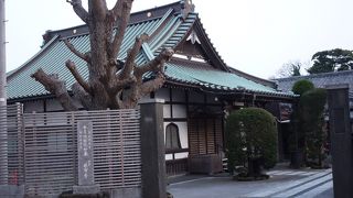 滑川に近い静かなお寺