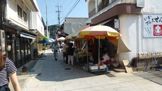 海産物販売のにぎわい