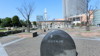 球場と病院近くの新しい公園