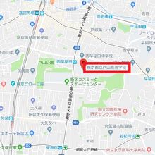 府立第４中学校は、移転し、現在、都立戸山高校となっています。