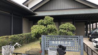 名古屋城目の前にあります