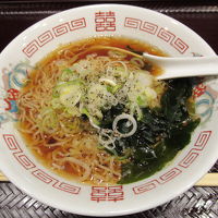 夜食の無料「支那そば」は21：30～1時間提供