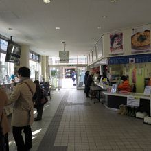 情報量も多く、使い勝手も良い案内所でした