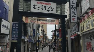 長い商店街