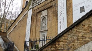 ガイコツのディスプレイがおもしろい