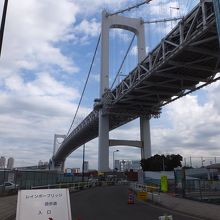 入口までの案内標識はしっかりしてました。