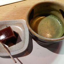 甘味　抹茶とオレンジ羊羹