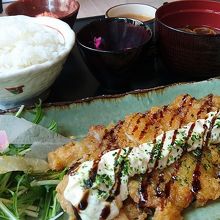 若鶏の黒酢南蛮タルタルラン