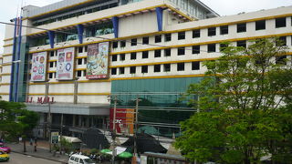 クーラー効いててショッピングに最適