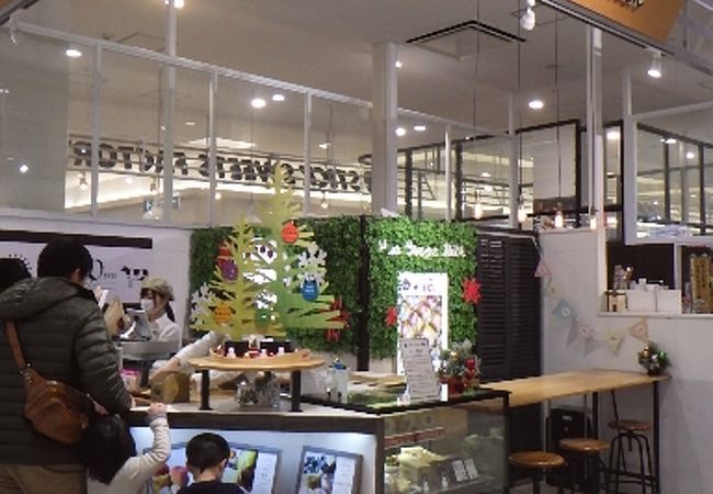 小さなクレープ屋さん