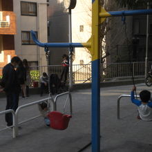 富士見児童公園は、多くの親子が、楽しむことができる環境です。