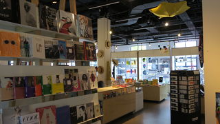 蒸気機関車などが見られます