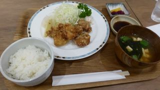 ここの唐揚げ定食大好き