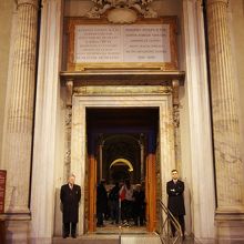 夜はすいています。