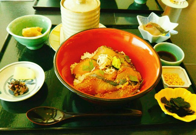 美味しい鰆の丼　