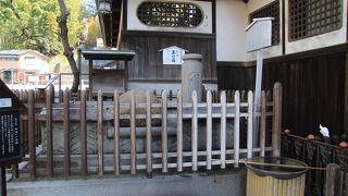 道後温泉本館北東角にあり