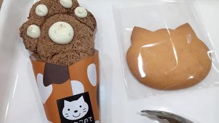 ネコ型のパンがカワイイ!