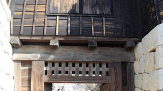 敵の背後を急襲する仕組