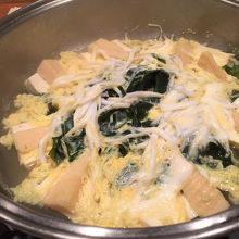 創作鍋　ベースはお豆腐みたいでした