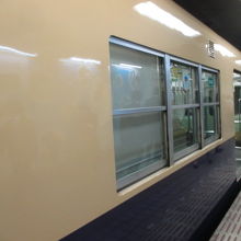 昼間なら座れます