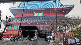 修復工事中ですが、見学可能です。