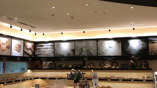 パリのベーカリー