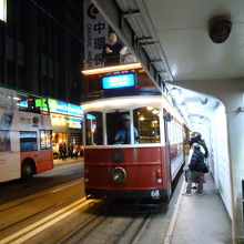 ２階席の君！立ってたら危ないよー