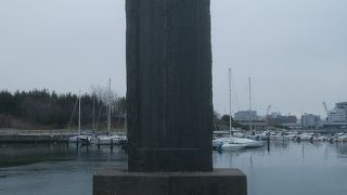 標準的なスタイルの石碑