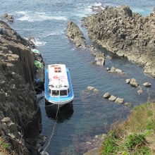 波が静かなら遊覧船乗船はお勧め
