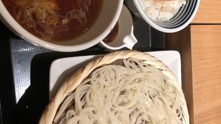 稲庭うどんとめし 金子半之助