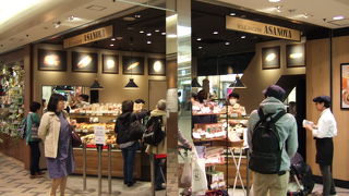 改札階にあるので便利