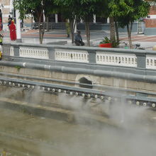 目的不明のシャワーです